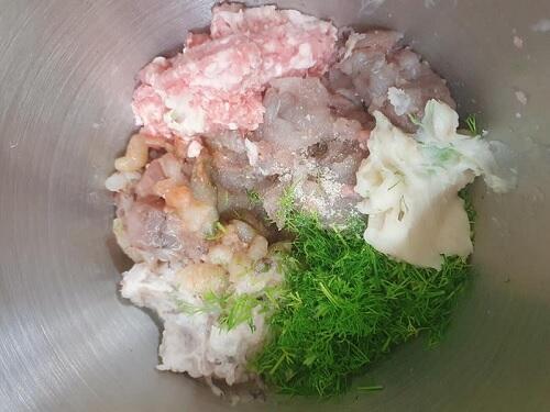 ướp gia vị chả cá chiên
