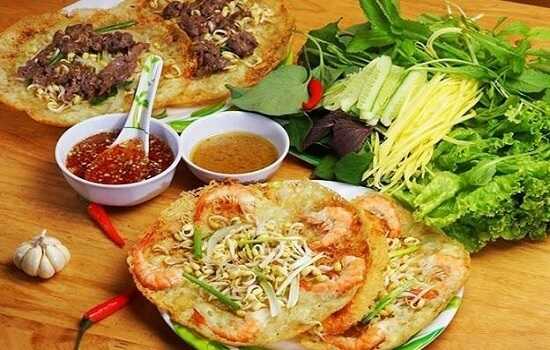 Đĩa bánh xèo tôm nhảy Quy Nhơn vỏ giòn nhân tôm đất